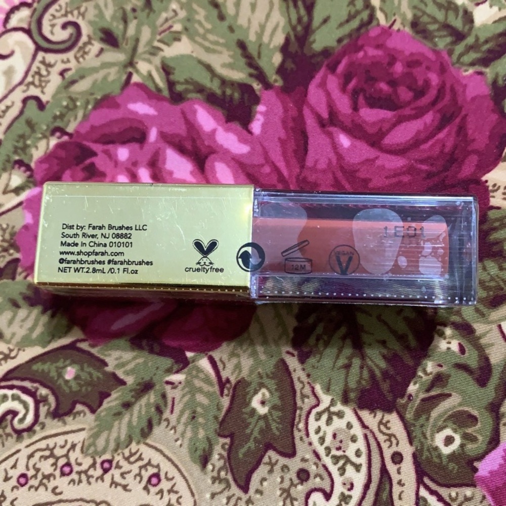 Farah Mini Matte Liquid Lipstick (Coco) *PRICE FIRM* - Picture 2 of 5